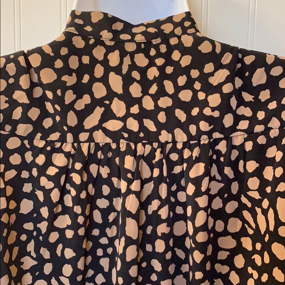 XXI Black and Tan Sleeveless Button Tie Neck SZ S - Picture 5 of 6